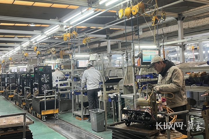唐山铆焊加工案例_唐山松下产业机器有限公司 焊接机器人 工程技术中心