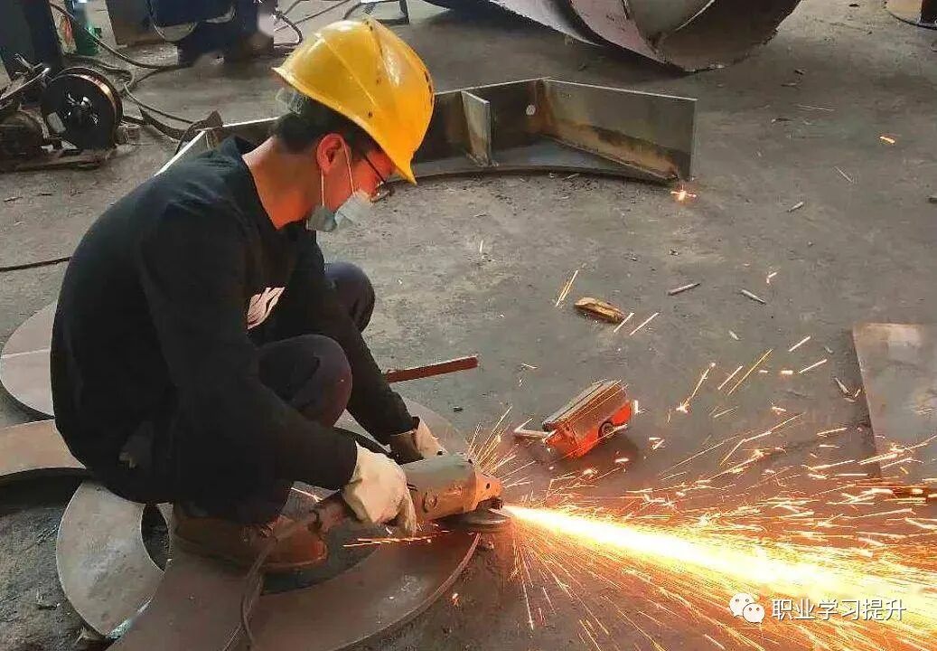 铆工技能知识_铆工职业要求_铆焊实战手册