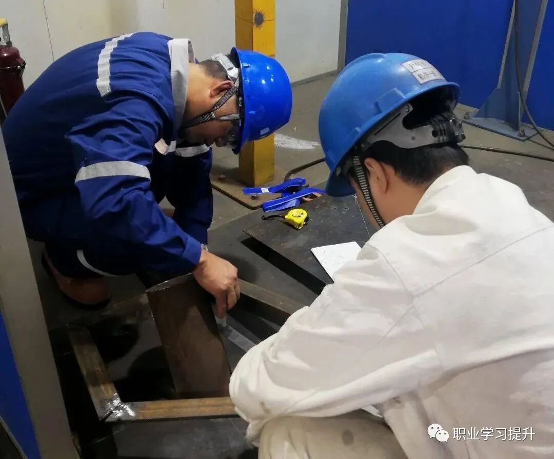 铆工职业要求_铆焊实战手册_铆工技能知识