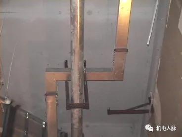 梯架托盘槽盒接地_铆焊加工托盘安装规范_梯架托盘槽盒弯曲半径