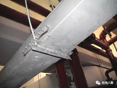 梯架托盘槽盒弯曲半径_梯架托盘槽盒接地_铆焊加工托盘安装规范