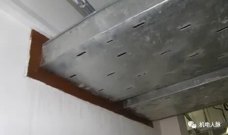 铆焊加工托盘安装规范_梯架托盘槽盒接地_梯架托盘槽盒弯曲半径
