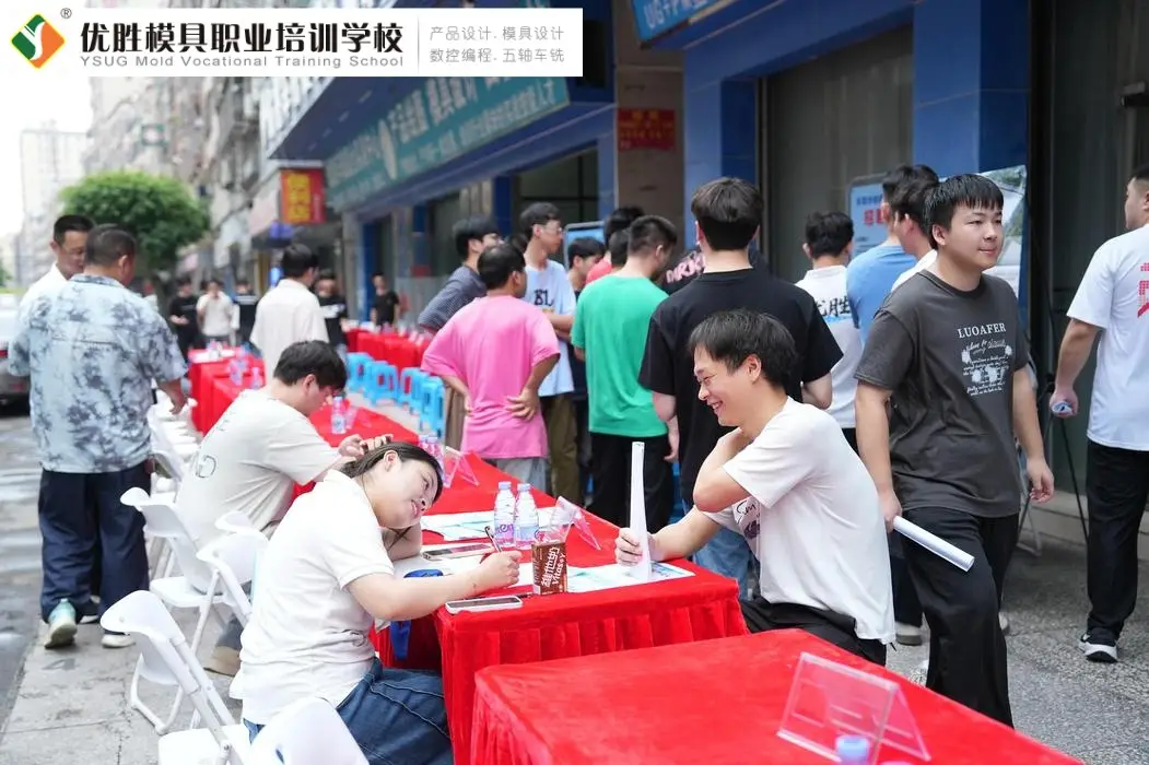 2026年数控加工新趋势：车铣复合编程已成技术分水岭-大连富泓机械有限公司
