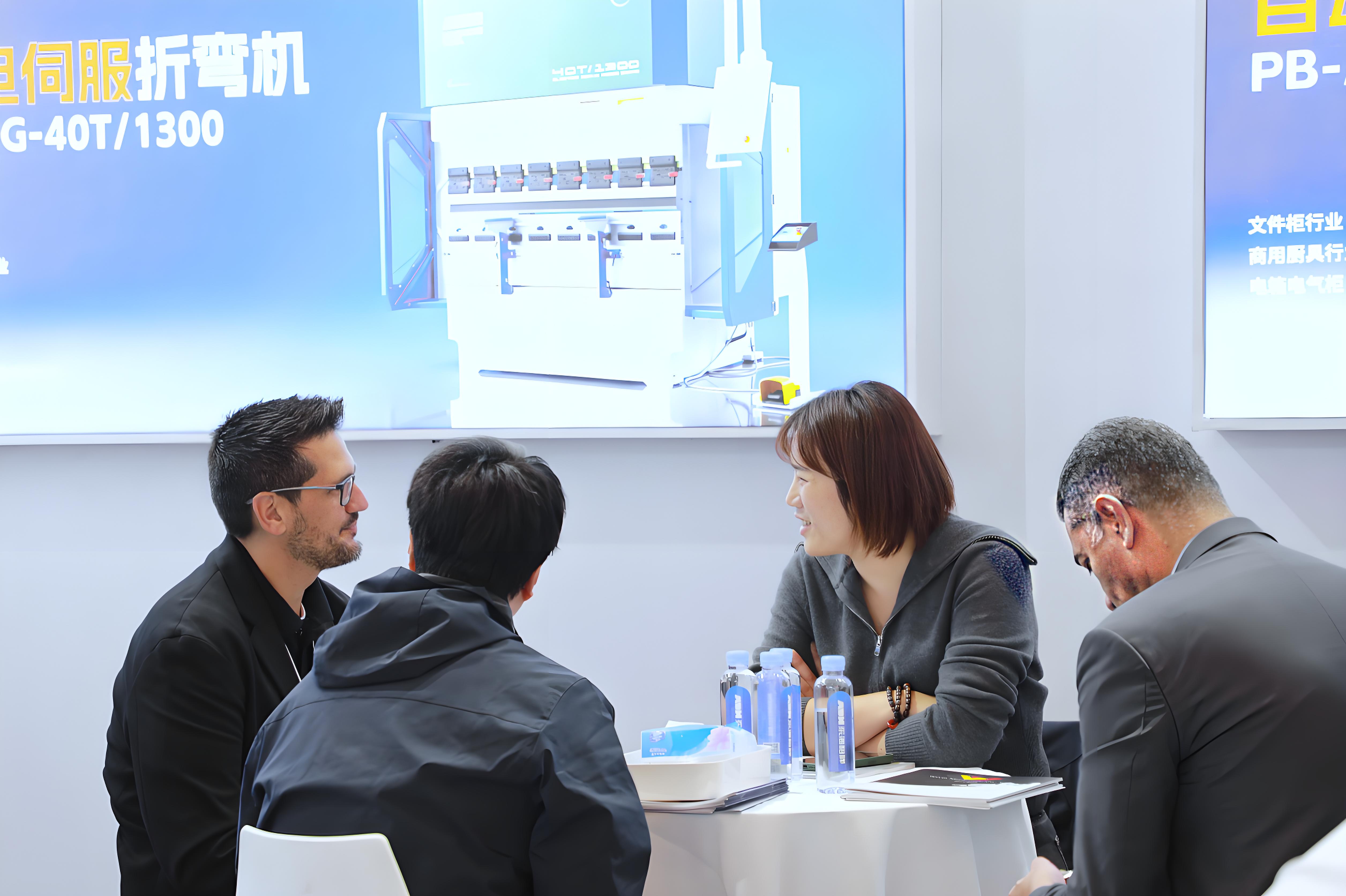 钣金加工行业展会_智能折弯设备_柔性折弯中心