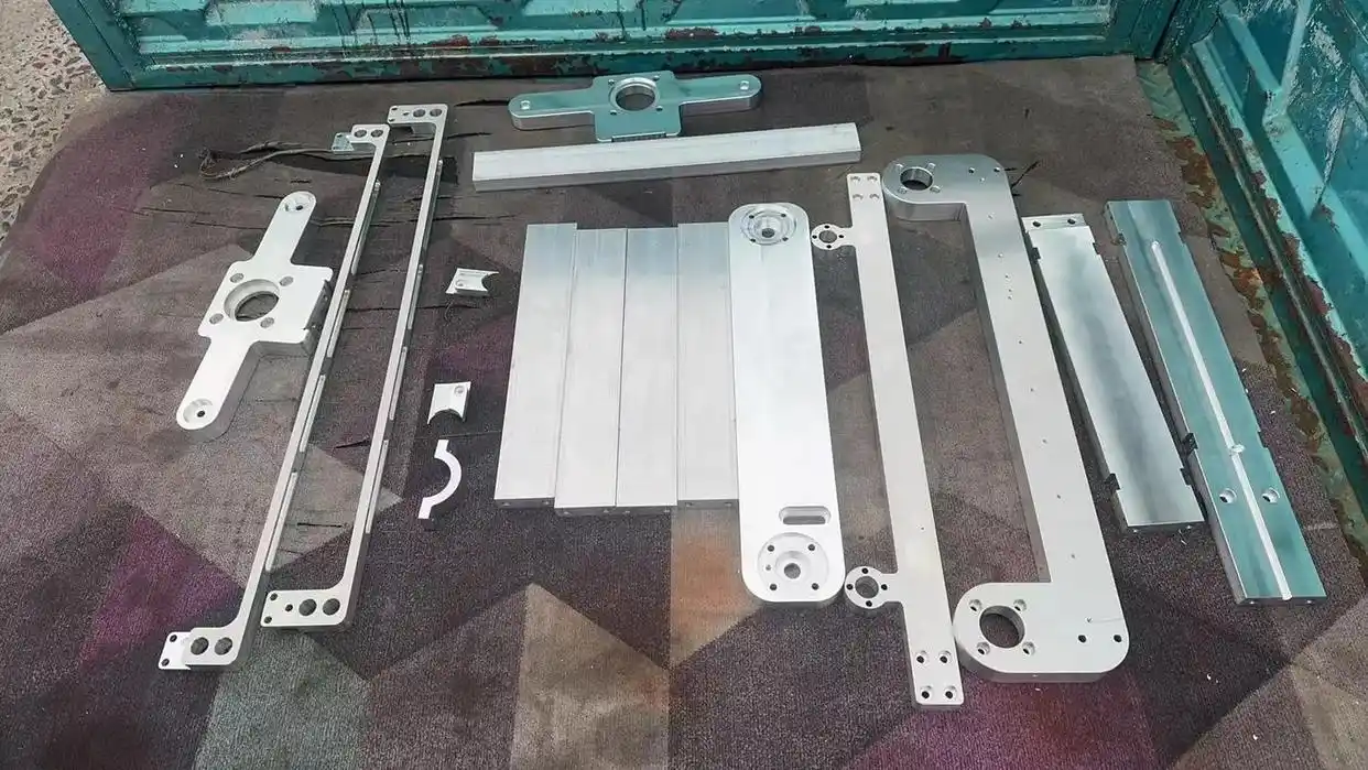 设备非标件加工_非标零件加工技术积累_传动轴齿轮箱壳体轴承座液压阀块定制设计