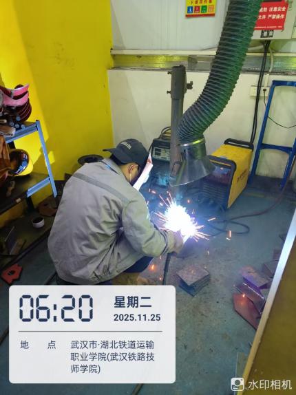 湖北铁道运输职业学院中车铆焊订单班 帅乐毅 中车长江车辆有限公司焊接车间_铆焊加工厂苏州