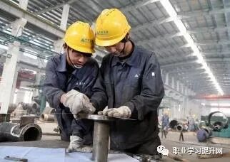 铆工技能培训_铆焊加工什么意思_铆工工艺流程