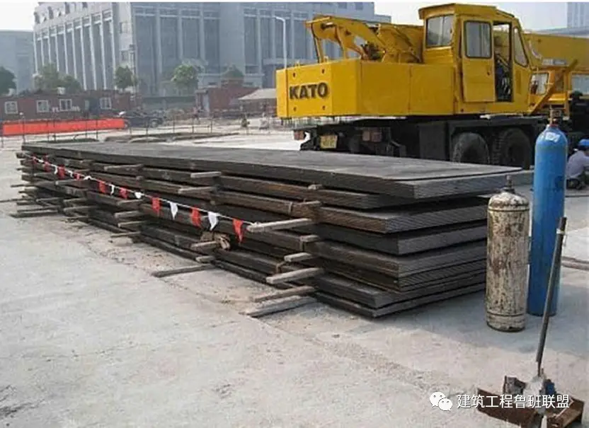 格构柱焊接技术规范_基坑内支撑格构柱施工工艺_格构柱铆焊加工
