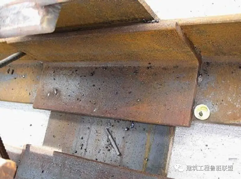 格构柱焊接技术规范_格构柱铆焊加工_基坑内支撑格构柱施工工艺