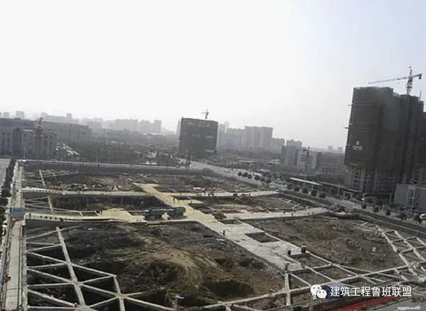 格构柱焊接技术规范_格构柱铆焊加工_基坑内支撑格构柱施工工艺