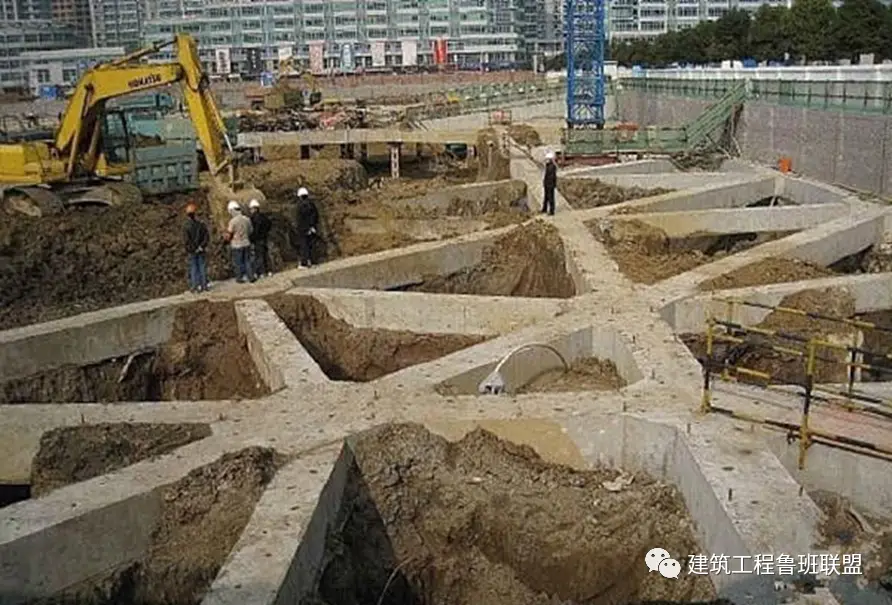 格构柱铆焊加工_格构柱焊接技术规范_基坑内支撑格构柱施工工艺