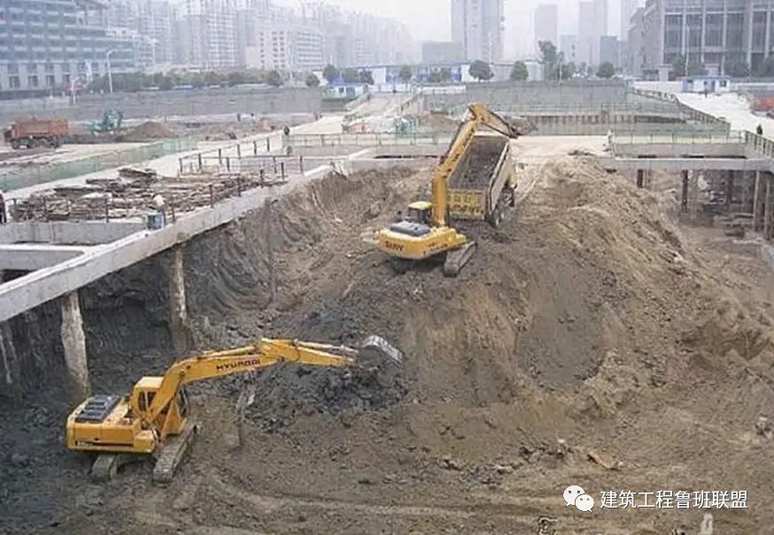 格构柱焊接技术规范_格构柱铆焊加工_基坑内支撑格构柱施工工艺
