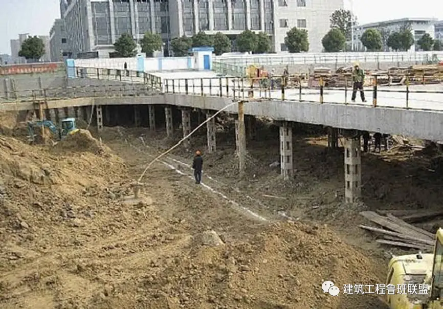 基坑内支撑格构柱施工工艺_格构柱铆焊加工_格构柱焊接技术规范