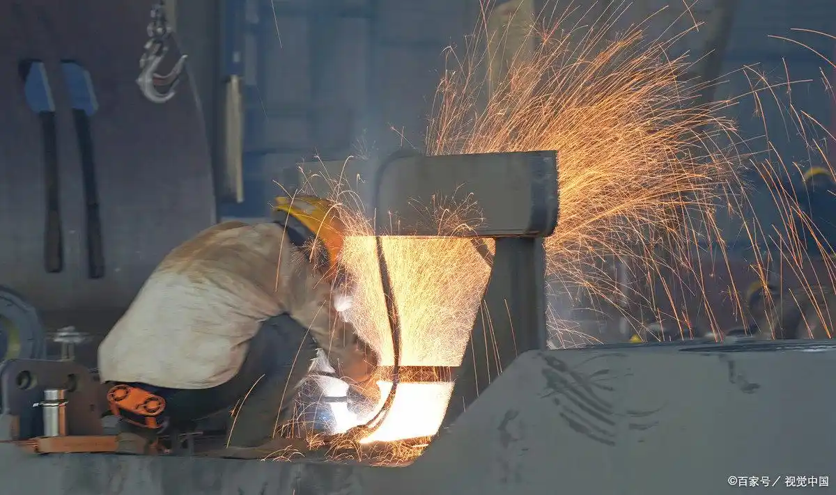 铆焊加工项目_铆焊工工作内容_钢铁裁缝师日常